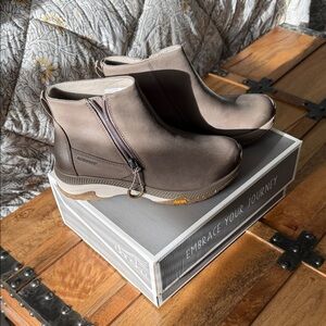 New in box, ladies Dansko boots